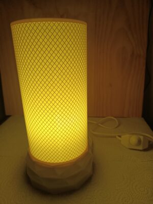 Lámpara de mesa estilo panal de abeja